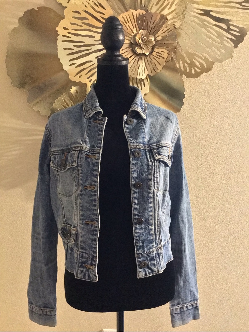 YOUNIQUE Light Blue Washed Women’s Denim Jacket, size S